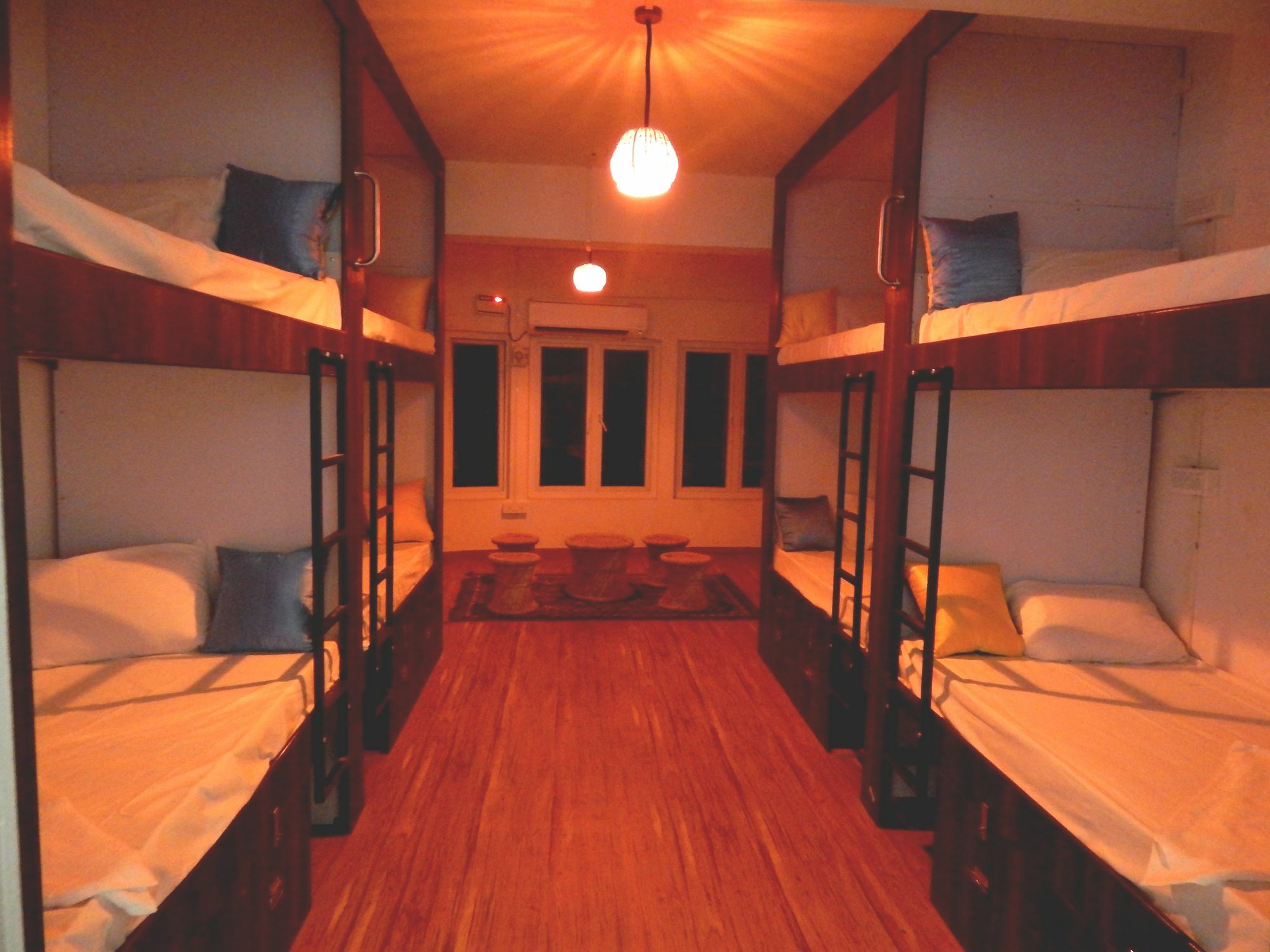 Backpackers Inn Ченнаї Екстер'єр фото